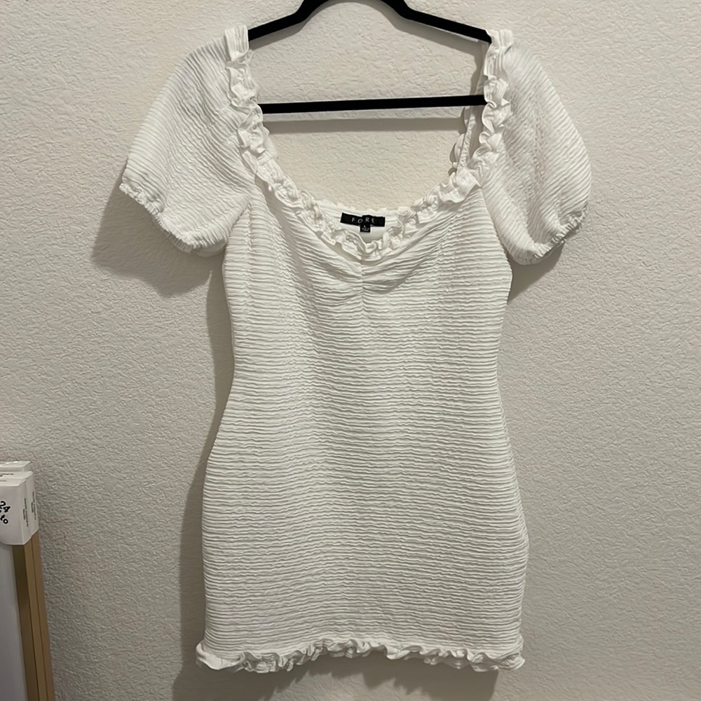 BOUTIQUE WHITE RUFFLE DRESS